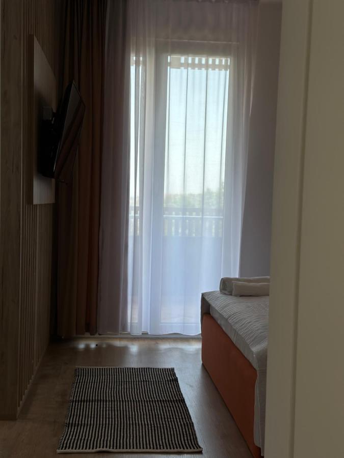 Hotel Restaurant Natyra E Qete Lezhë المظهر الخارجي الصورة