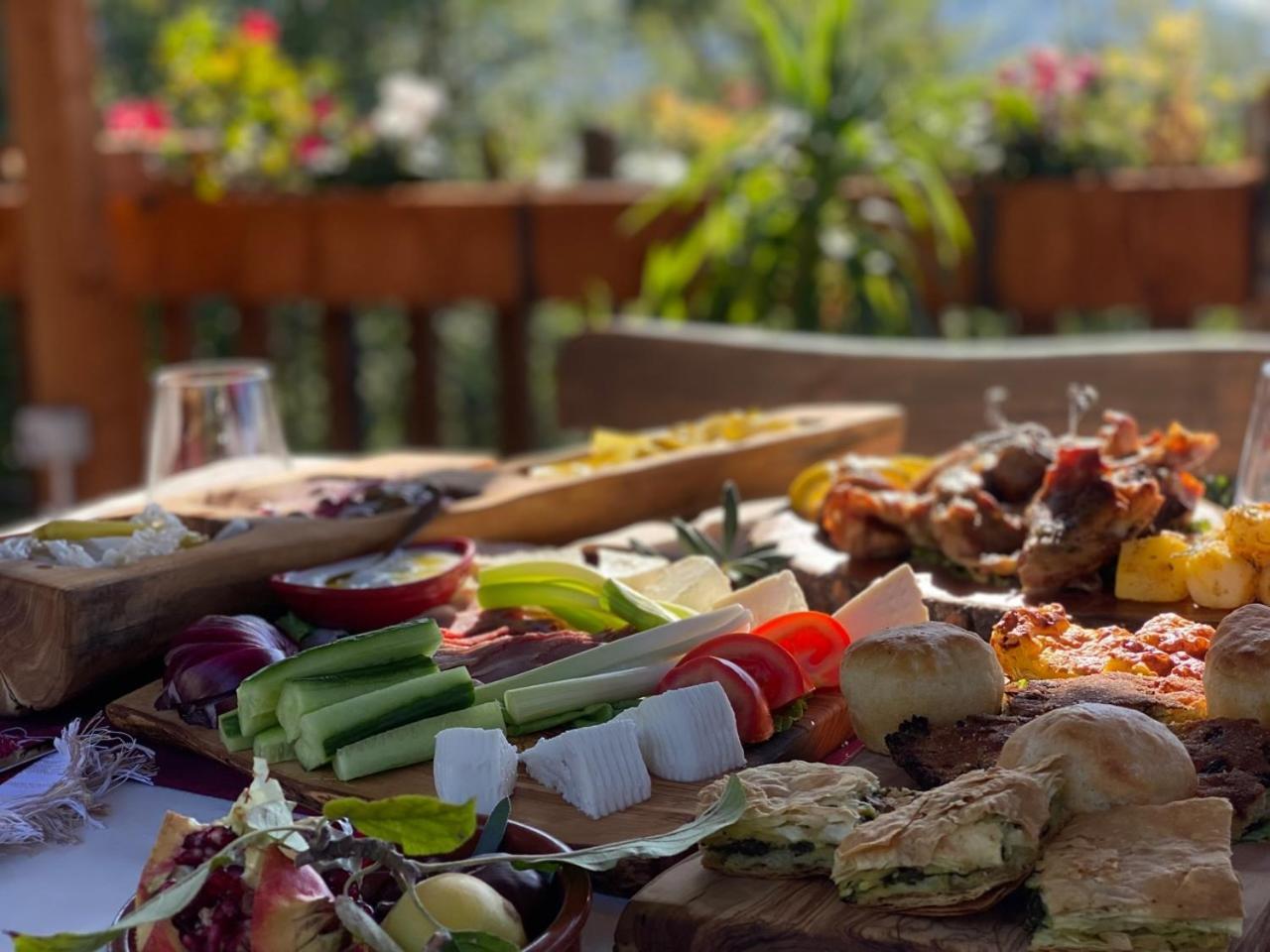 Hotel Restaurant Natyra E Qete Lezhë المظهر الخارجي الصورة